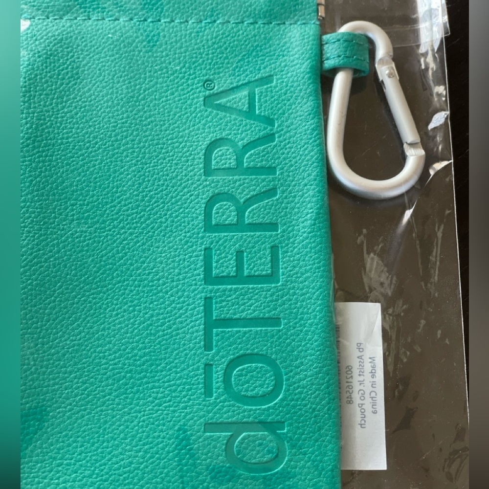 Travel Case / Eye Glass Case — DoTERRA - Picture 7 of 10